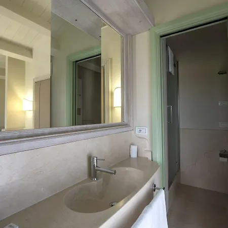 Officina Del Sole 3* Montegiorgio